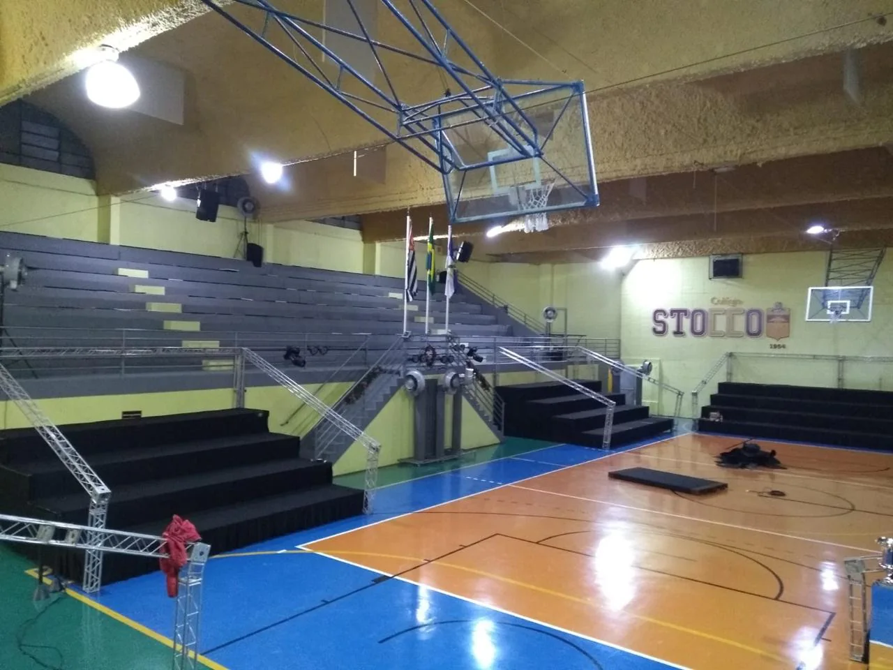 Arquibancada em alumínio montado pela R2R Eventos — foto 3