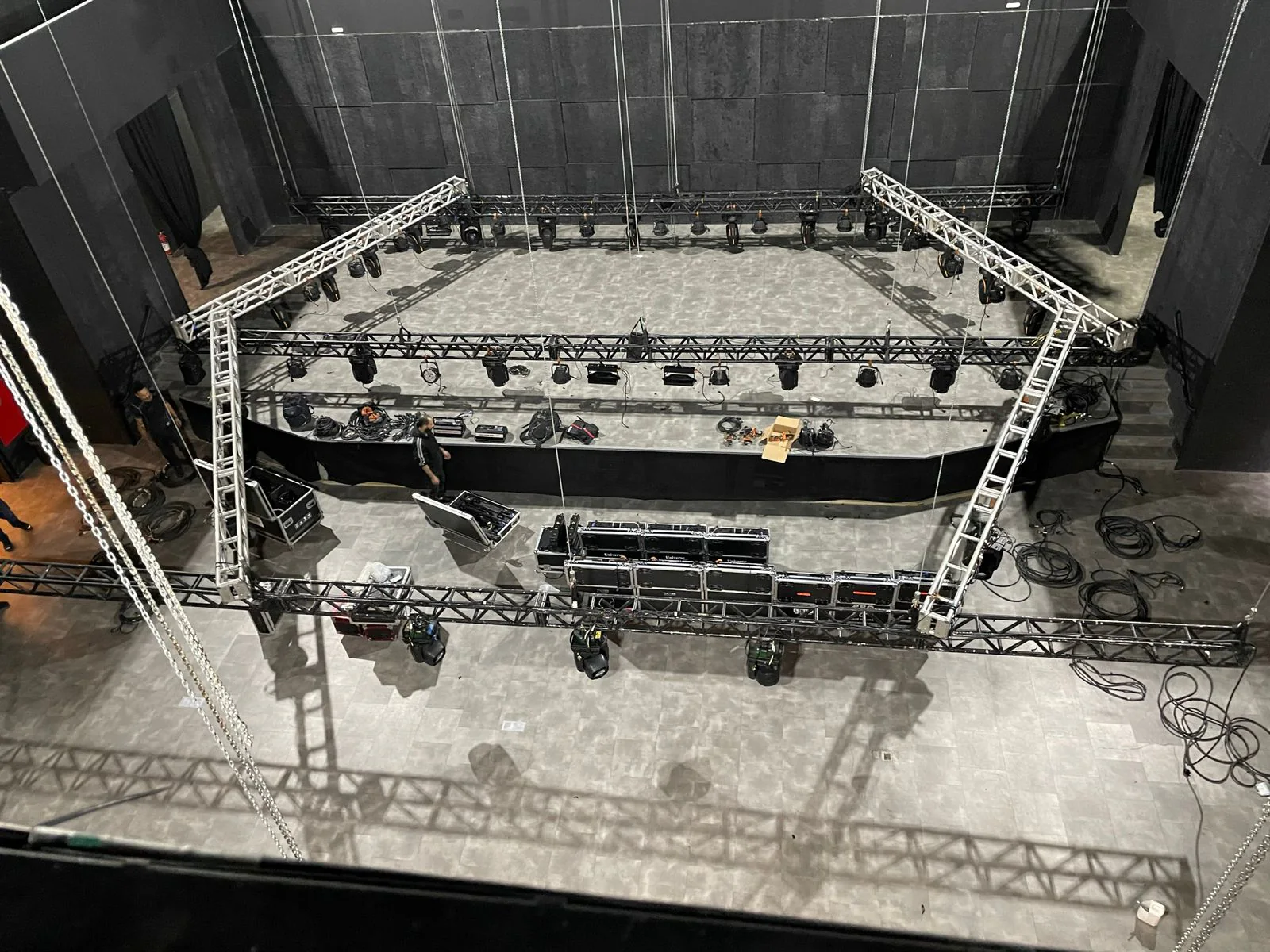Box Truss em alumínio montado pela R2R Eventos — foto 8