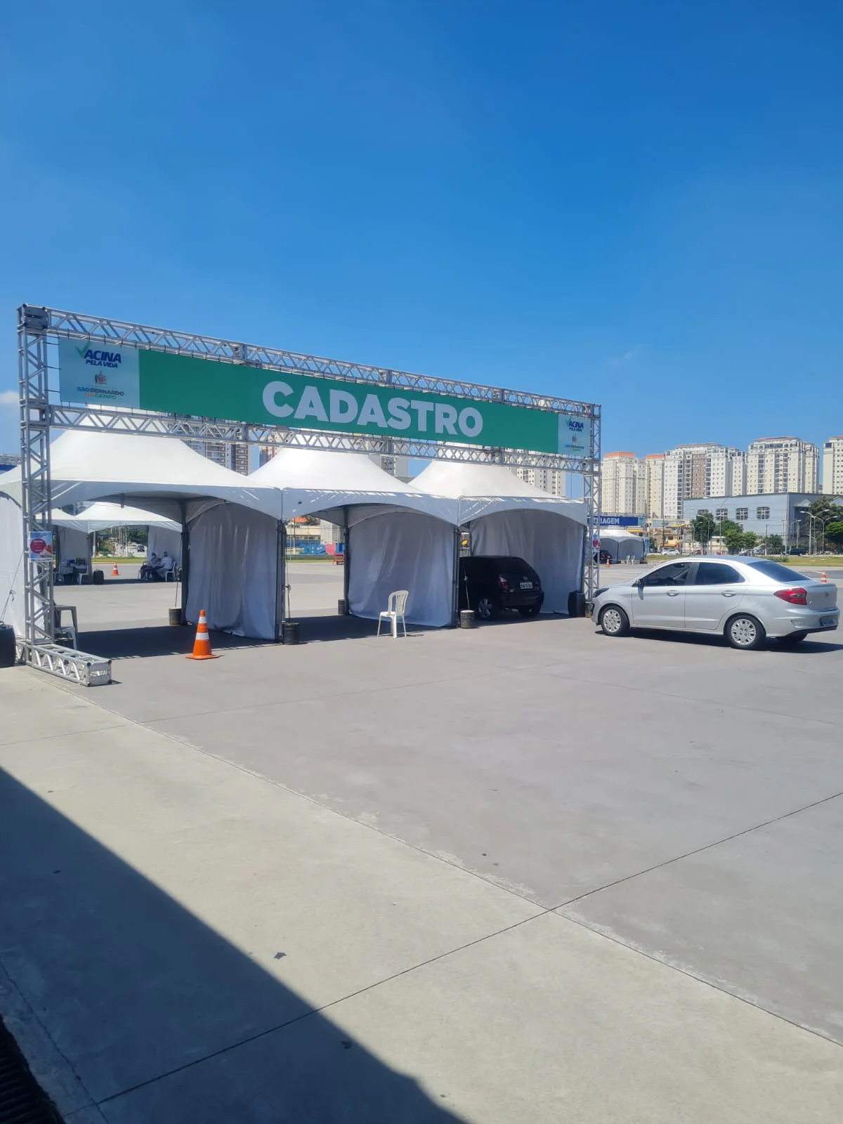Pórtico em alumínio montado pela R2R Eventos — foto 7